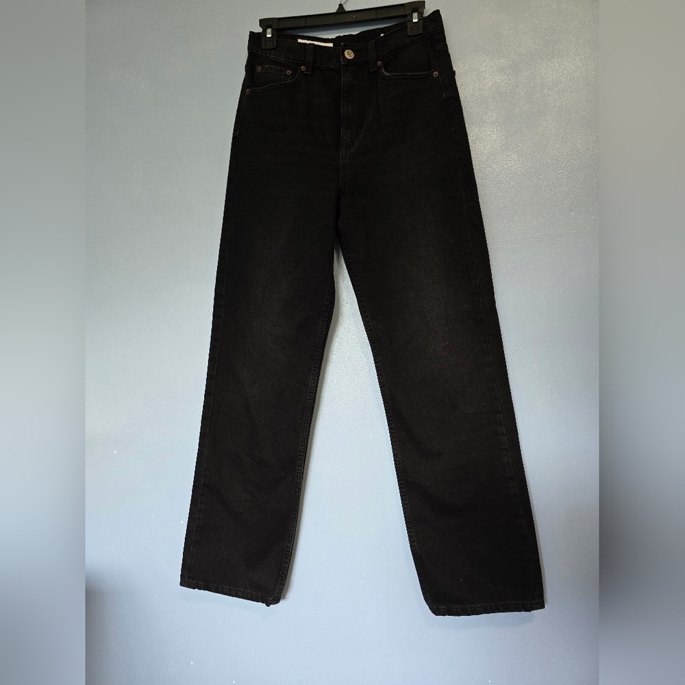 Zara Women's High-waisted Black Straight Jeans Size 4